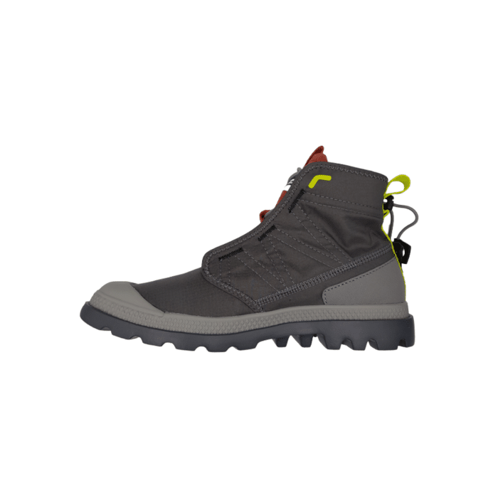 530 151A | The Palladium Pampa Travel Lite Rs in Asphalt is designed for the modern adventurer, featuring an ultra-lightweight construction that ensures comfort without sacrificing durability. With its sleek, versatile design and flexible sole, these boots are perfect for both urban exploration and outdoor escapades.