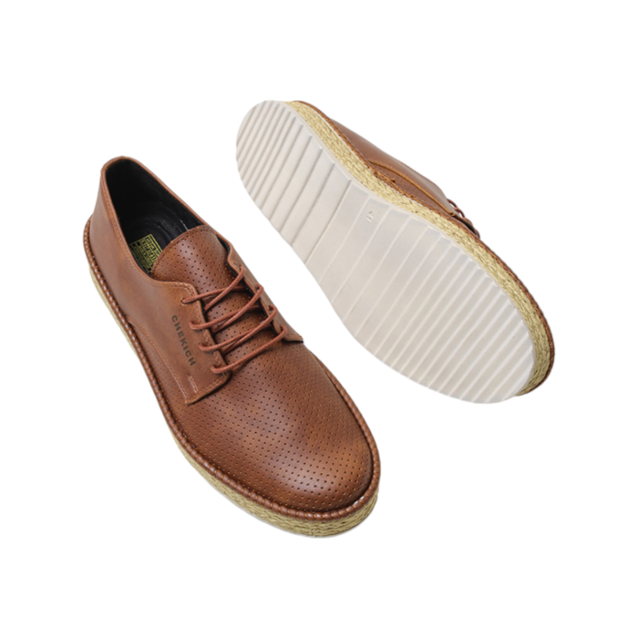 267 12B | The Chekich Sartoria Milano Angel shoes in brown offer a blend of timeless sophistication and modern comfort. Crafted with premium leather and meticulous attention to detail, these shoes are perfect for elevating both formal and casual attire.