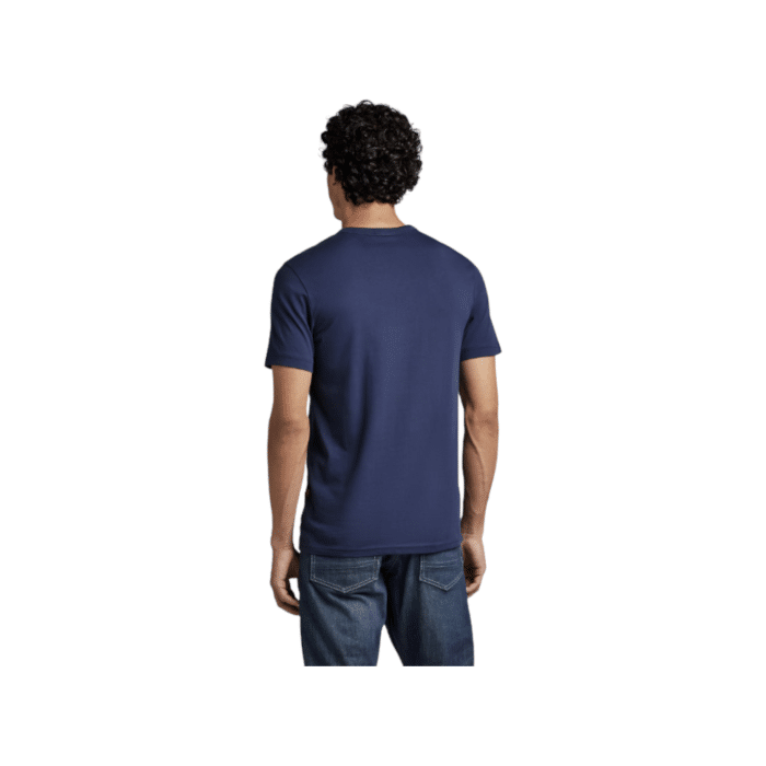 807 36B | The G Star Crew Graphic 4 R T in Navy Colour features a bold graphic design on the front, adding a contemporary edge to its classic crew neck silhouette. Crafted from premium cotton, this T-shirt ensures superior comfort and breathability, making it a stylish choice for everyday wear.