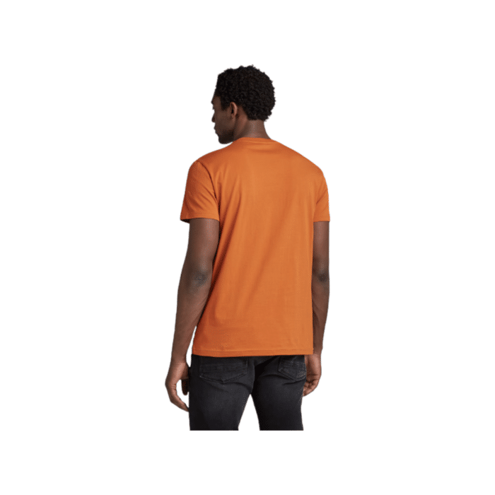 807 52B | The G Star Crew Holorn R T S/S in Orange Colour combines a classic crew neck design with a rich navy hue for a versatile and timeless look. Made from high-quality materials, this short-sleeve T-shirt offers exceptional comfort and durability, ideal for both casual and smart-casual outfits.