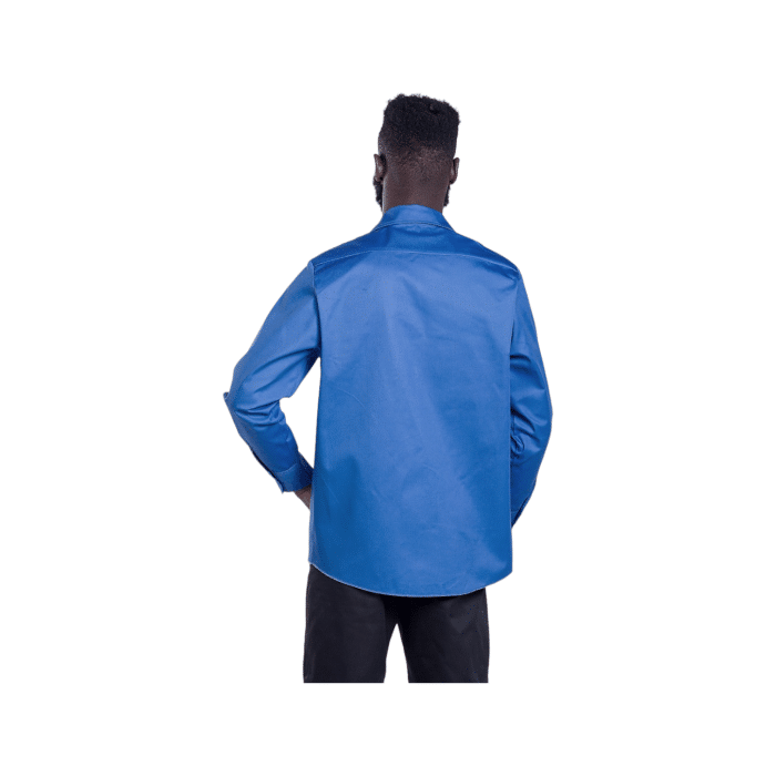 95 8B | The Dickies Shirt 847 Long Sleeve in Light Blue is a durable, comfortable work shirt made from a blend of polyester and cotton, featuring moisture-wicking properties, a relaxed fit, and twin chest pockets for functionality and style.