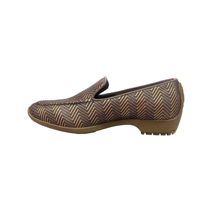 137 161A | The Rossimoda Slip On Zig Zag Textile in Brown/Black combines unique style with exceptional comfort. Featuring a premium textile upper and cushioned insole, these slip-ons offer durability and support for all-day wear.