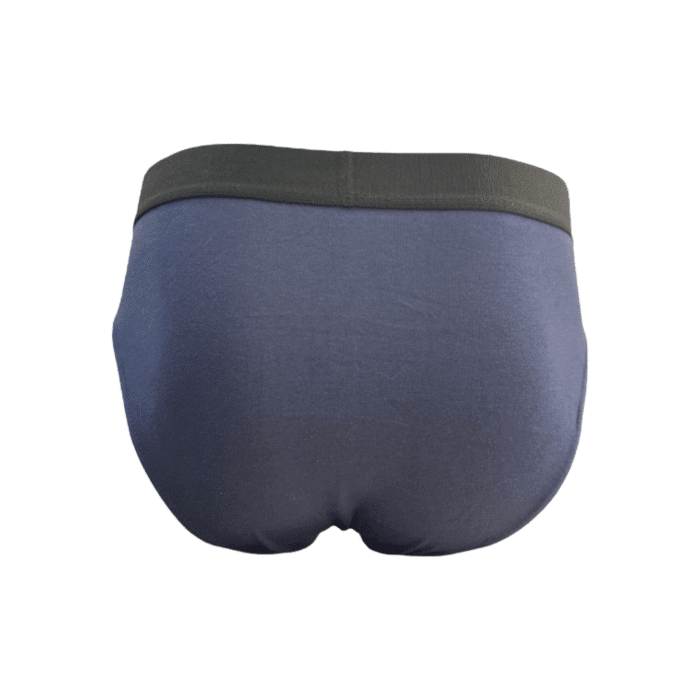 139 5B | The Cutty Cotton Briefs 3-Pack in Grey, Navy and Emerald delivers ultimate comfort with a soft, breathable cotton blend and a snug, tailored fit. Featuring durable construction, moisture-wicking fabric, and a secure waistband, these briefs offer all-day support and a stylish look.