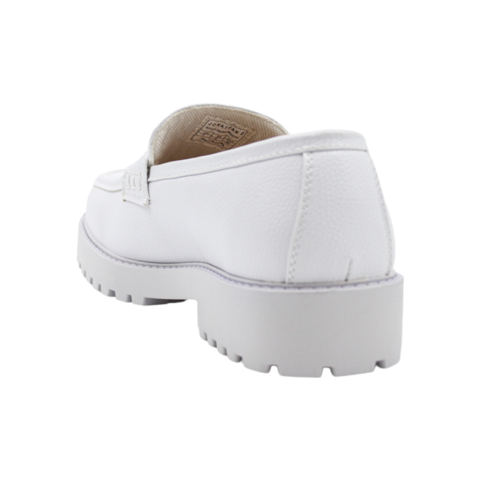 55 31B | Step into style with the Jonathan D Penny Moc PU Leather shoes in an eye-catching Mono White color combination. Crafted from high-quality PU leather, these shoes offer a sleek and sophisticated look, perfect for both casual and semi-formal occasions.