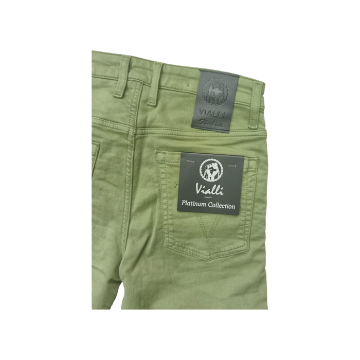 939 29A | Experience modern style and unparalleled comfort with Vialli Jeans Iquip Scheletrico Skinny in sage green. These jeans offer a flattering fit and unique detailing, making them a versatile addition to any wardrobe.