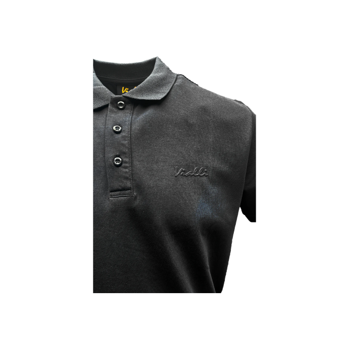 941 9B | The Vialli Golfer Dollar in Black S/S combines classic design with a modern slim fit, making it a versatile addition to any wardrobe. Crafted from high-quality materials, this polo ensures both comfort and style for any occasion.