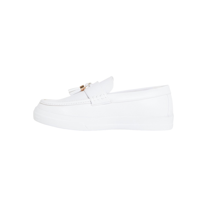 55 10B | The Jonathan D Tassel PU Leather shoes in White color effortlessly combine sophistication and modern style, making them a versatile addition to any wardrobe. Crafted from high-quality PU leather with a sleek tassel detail, these shoes offer a polished look that's perfect for both formal occasions and smart-casual outfits.