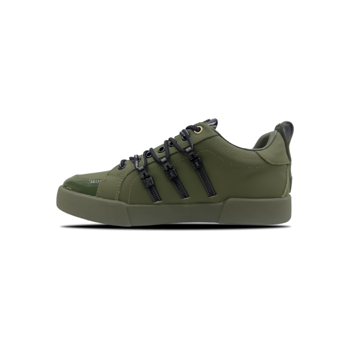 988 8A | The Vialli Sneaker Romeo in Olive brings a refined yet casual edge to your footwear collection, blending modern design with versatile style. Crafted for all-day comfort, these sneakers feature premium materials and a sleek silhouette, making them perfect for both casual outings and smart-casual occasions.