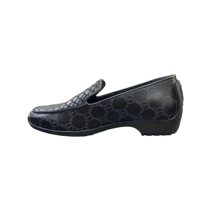 137 197A | The Rossimoda GT900 Floral Bloom Black combines elegance and comfort, featuring a striking floral pattern against a classic black background that makes it a versatile addition to any wardrobe. Crafted from high-quality materials, this shoe ensures breathability and durability while offering a cushioned insole for all-day support, allowing you to step confidently from day to night. With its sturdy rubber outsole providing excellent traction, the GT900 is perfect for various occasions, effortlessly elevating both casual and formal outfits while keeping your feet comfortable and stylish.