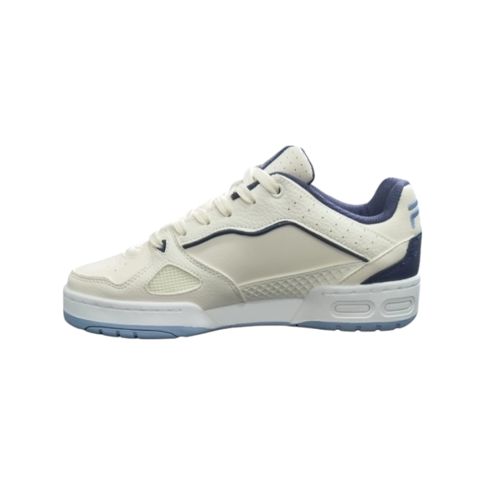 749 29A | The Fila Teratach 600 in Blue and Beige is a cool and versatile mens' shoe that combines classic design with modern comfort. Its neutral tones effortlessly complement any casual or sporty outfit, while the cushioned sole ensures all-day support and ease with every step.