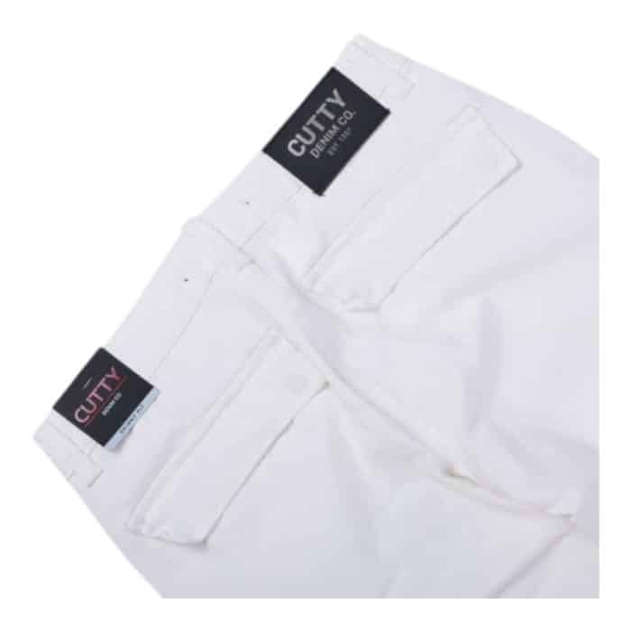 204 45 D | The Cutty Jeans Leo Cargo White combines modern style with classic utility, featuring a crisp white color and a tailored, slim-fit silhouette that stands out in any wardrobe. Made from a soft, durable cotton blend, these cargo jeans offer both comfort and functionality, with strategically placed pockets for your essentials, ensuring practicality without sacrificing style. Perfect for casual outings or more polished looks, the Leo Cargo White is a versatile wardrobe staple that pairs effortlessly with a variety of tops and shoes, making it ideal for any occasion.