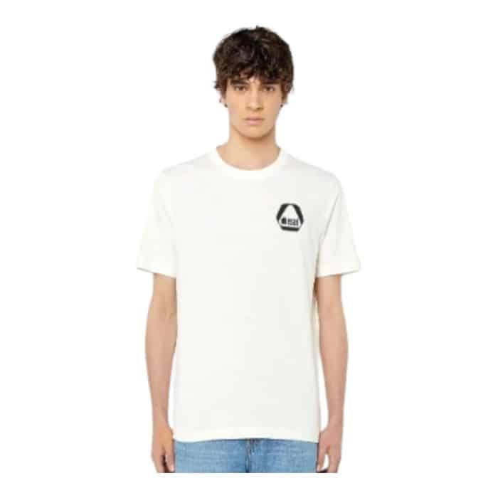 862 40 B | The Diesel T-Shirt T-Just G15 Cream combines minimalist design with premium comfort, featuring a soft cream color that adds sophistication to everyday outfits. Made from 100% high-quality cotton, it offers a lightweight, breathable feel, while its regular fit ensures a flattering silhouette that’s perfect for year-round wear. Subtly adorned with Diesel’s iconic logo on the chest, this versatile T-shirt transitions effortlessly from casual outings to layered looks for elevated style.