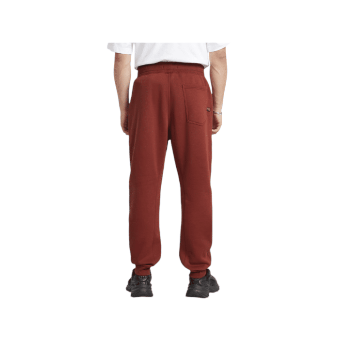 948 7E | The G Star Premium Core Tracksuit in Dry Red Colour features a sleek, modern design crafted from high-quality materials for both comfort and durability. Its rich red hue adds a touch of sophistication, making it perfect for both athletic activities and casual wear.