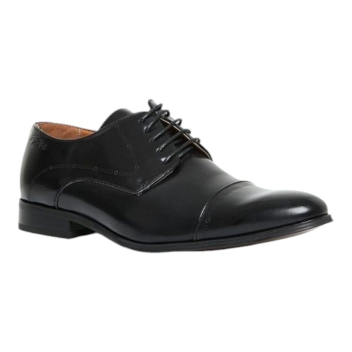 970 16 B | The Gino Paoli Gerson Lace Up Black shoes blend timeless elegance with modern craftsmanship, making them an essential choice for the discerning man. Crafted from premium black leather with a sleek, polished finish, these lace-up shoes are designed to pair seamlessly with both formal and semi-formal attire. Featuring a cushioned insole for lasting comfort and a durable outsole for reliable traction, the Gerson Lace Up Black offers both style and support, perfect for long days that transition effortlessly into refined evenings.