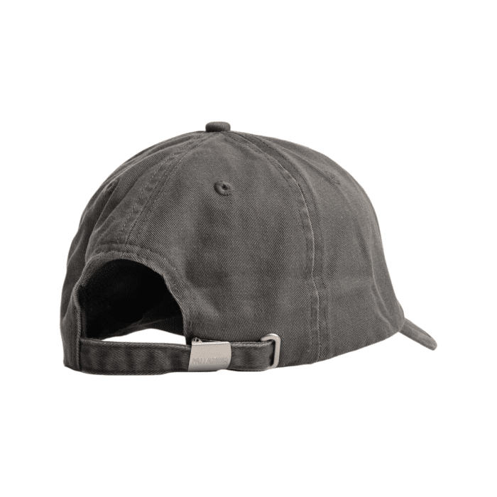 288 4B | Get summer-ready with the Palladium Dad Cap in charcoal, crafted from premium washed cotton for a relaxed yet stylish look. Highlighted by a contrasting embroidered Palladium logo, this cap blends urban sophistication with functional design, making it the perfect accessory for adventures or casual outings.