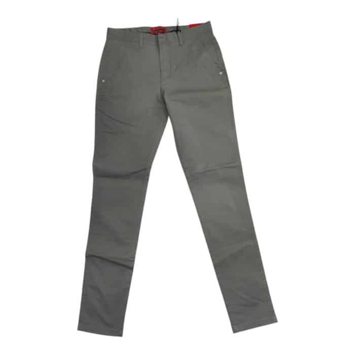 794 3 A | The Cutty Chino Hot Slate is a versatile and stylish wardrobe essential that combines modern elegance with everyday practicality. Crafted from a premium blend of breathable cotton and stretchable elastane, it offers exceptional comfort, a tailored fit, and all-season wearability. Designed for durability and sustainability, this slate-gray chino adapts effortlessly to any occasion, ensuring you stay polished and confident wherever you go.