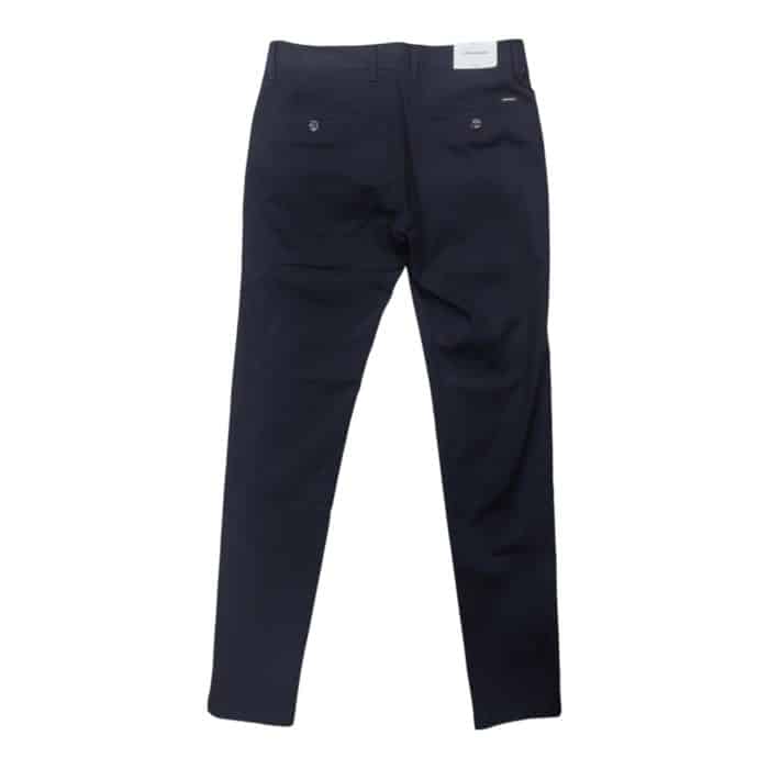 331 48 A rotated | The JD Chino Kent Ink Blue is a perfect blend of classic style and modern versatility, designed to elevate your wardrobe with its rich ink blue hue and tailored fit. Crafted from a premium cotton-elastane blend, these chinos offer exceptional comfort, breathability, and stretch, making them ideal for all-day wear in both professional and casual settings. With meticulous detailing, including sleek stitching, practical pockets, and a streamlined silhouette, they provide a polished yet relaxed look that pairs effortlessly with everything from crisp shirts to casual T-shirts.