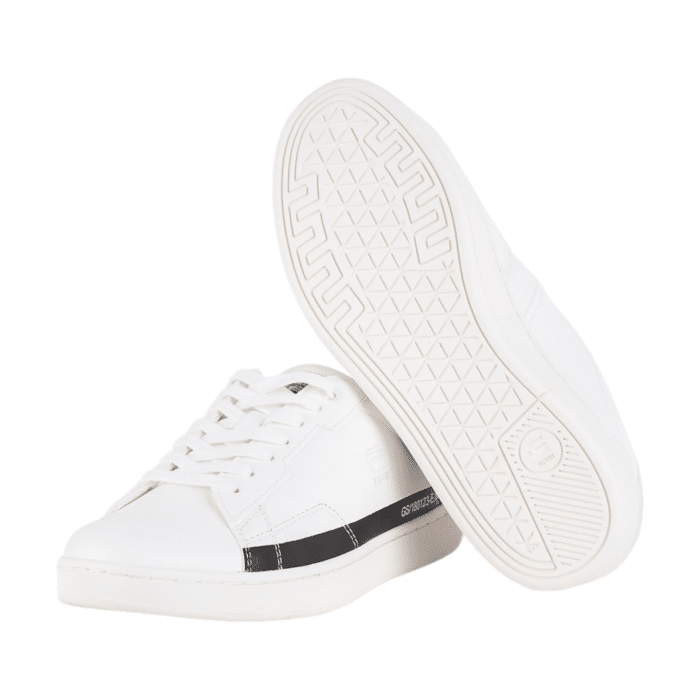 806 32B | The G-Star Cadet Lea LGO M White is a sleek and modern sneaker, designed with a minimalist aesthetic and high-quality materials. It features a clean white leather upper with subtle branding, offering both style and comfort for everyday wear.